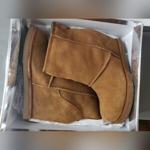 Beautiful Wedge boots